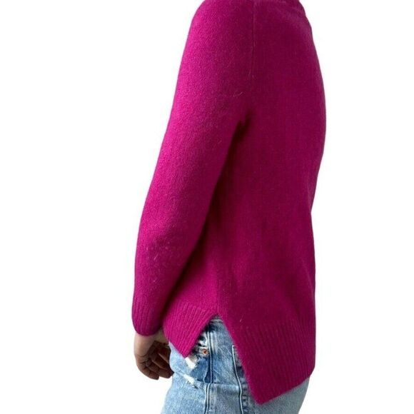 Womens Fuchsia Pink Angora Blend Fluffy Turtleneck Split Hem Soft Sweater Sz M - Picture 6 of 7
